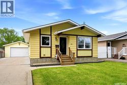 46 Newstead AVENUE  Regina, SK S4X 1H2