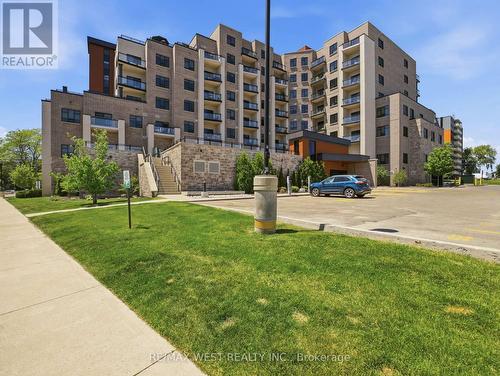 101 - 30 Hamilton Street S, Hamilton, ON 