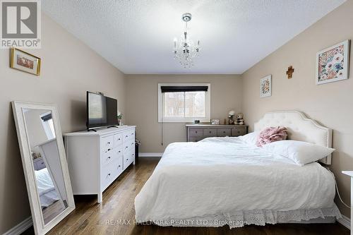 30 - 87 Autumn Way, Aurora, ON - Indoor Photo Showing Bedroom