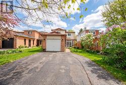 113 GARDEN DRIVE Barrie, ON L4N 5T9