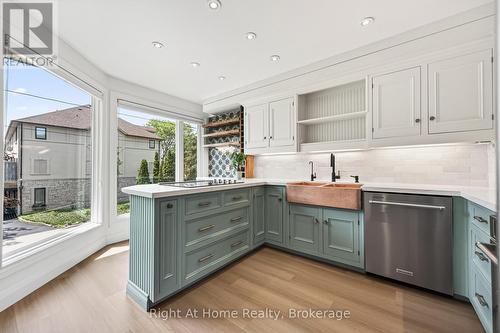 109 Brant Street, Oakville (Co Central), ON 