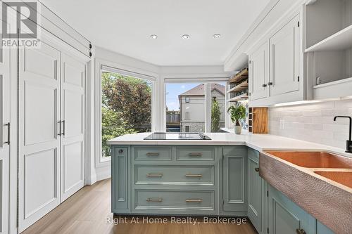 109 Brant Street, Oakville (Co Central), ON 