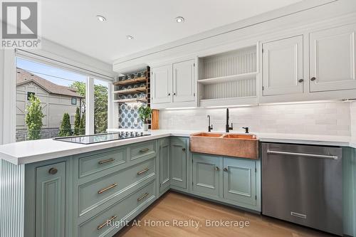 109 Brant Street, Oakville (Co Central), ON 