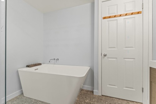 Bathroom - 1-80 Boul. Louise-Campagna, Gatineau (Hull), QC 