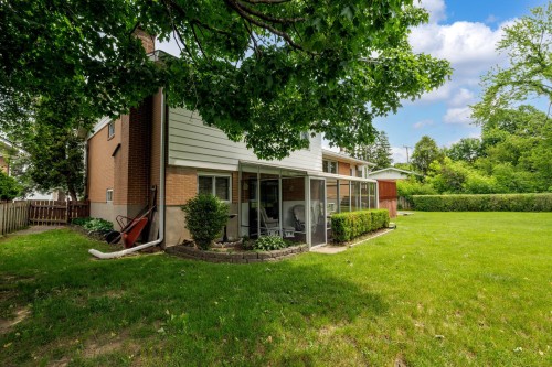 Cour - 28 Rue Kieffer, Dollard-Des-Ormeaux, QC 