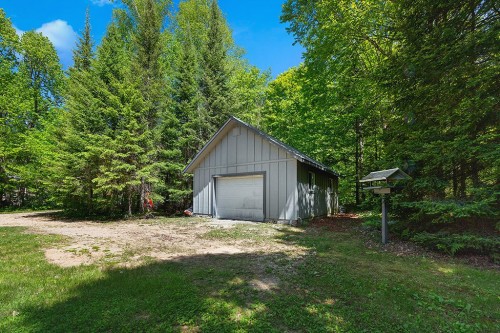 Garage - 134 Ch. Leslie, Otter Lake, QC - Outdoor