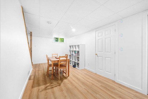 Salle familiale - 134 Ch. Leslie, Otter Lake, QC - Indoor