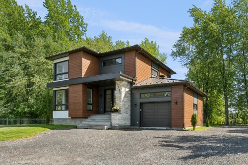77 33e Avenue  Saint-Blaise-Sur-Richelieu, QC J0J 1W0