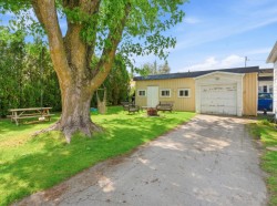 Garage - 