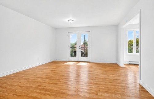 Living Room - 4224 Rue De Bellechasse, Montréal (Rosemont/La Petite-Patrie), QC - Indoor Photo Showing Other Room