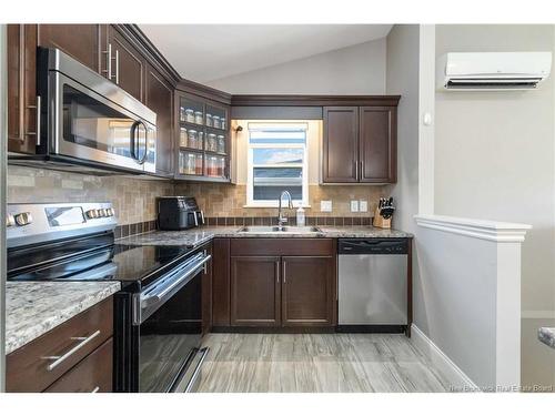 65 Raphael St, Dieppe, NB 