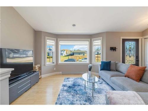 65 Raphael St, Dieppe, NB 