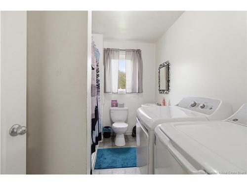 305 Pleasant Dr, Minto, NB 