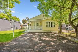 407 TEAK TRAIL Centre Wellington, ON N1M 2W5