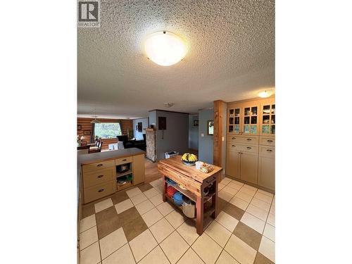330 Reid Drive, Vanderhoof, BC - Indoor Photo Showing Other Room
