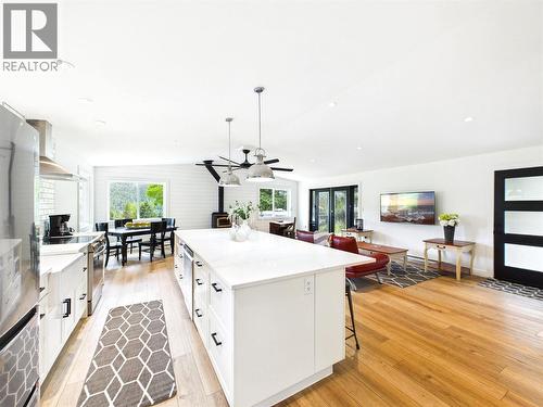 Open main floor - 3718 Krestova Road, Krestova, BC - Indoor