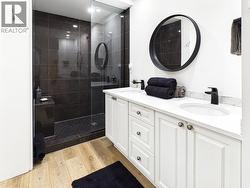 Ensuite - 