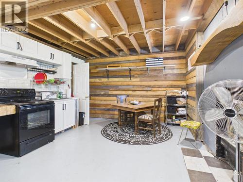 Basement - 3718 Krestova Road, Krestova, BC - Indoor Photo Showing Kitchen