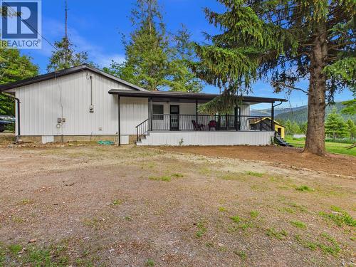 3718 Krestova Road, Krestova, BC - Outdoor