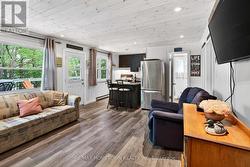 Open concept living room and kitchen - 