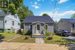 28 Symonds Street  Dartmouth, NS B3A 3L5