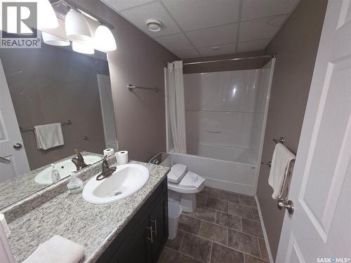 712 Columbia Avenue, Kerrobert, SK 