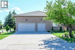 296 WINTERBERRY Drive Unit# LOWER Stoney Creek, ON L8J 2N5