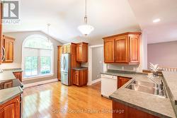 Large Kitchen - 