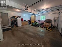 2 car garage - 