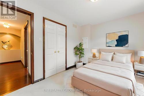 11 Langford Crescent, Ottawa, ON 
