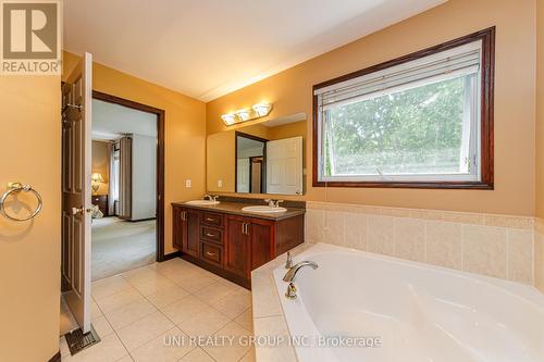11 Langford Crescent, Ottawa, ON 