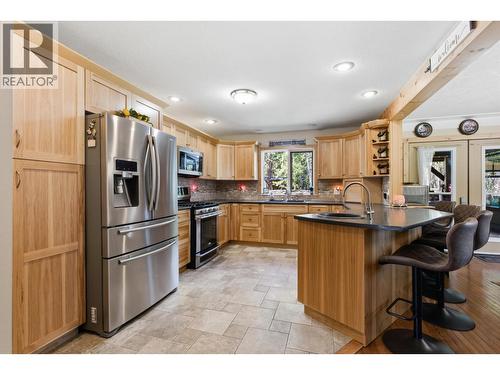 3286 Eagle Way, Williams Lake, BC - Indoor Photo Showing Kitchen