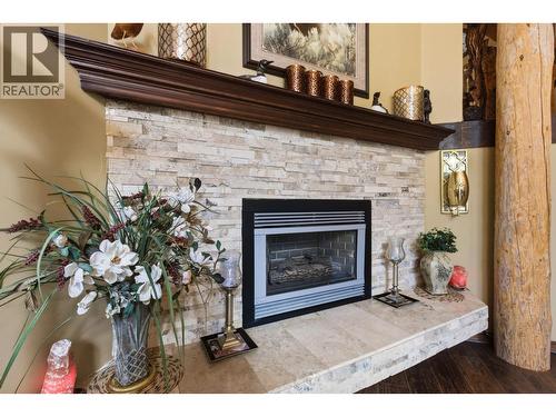 3286 Eagle Way, Williams Lake, BC - Indoor Photo Showing Living Room With Fireplace