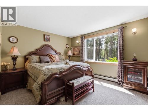 3286 Eagle Way, Williams Lake, BC - Indoor Photo Showing Bedroom