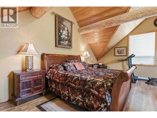 3286 Eagle Way, Williams Lake, BC - Indoor Photo Showing Bedroom