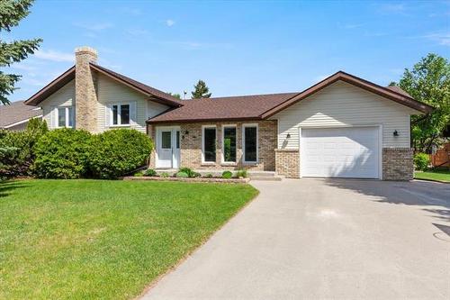 6 Chaddington BAY  Steinbach, MB R5G 2E9