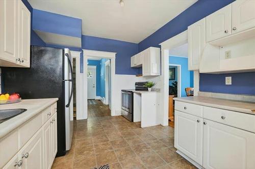 463 Arlington St, Winnipeg, MB 
