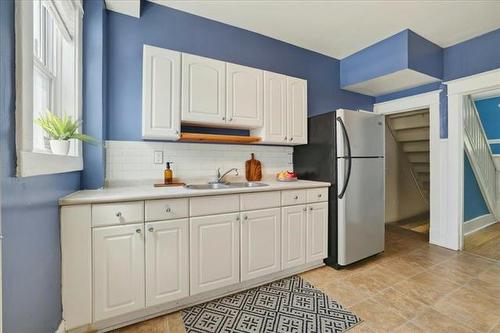 463 Arlington St, Winnipeg, MB 