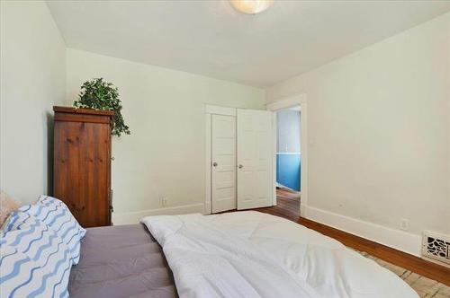 463 Arlington St, Winnipeg, MB 