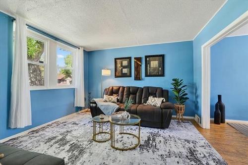 463 Arlington St, Winnipeg, MB 