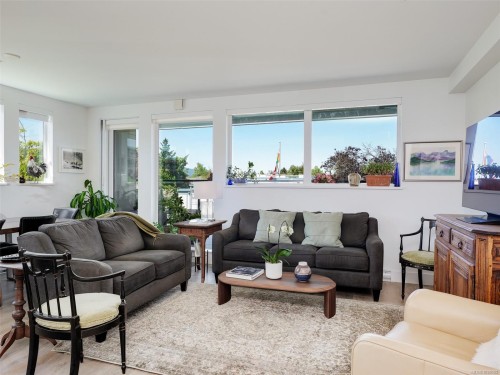 #201-2461 Sidney Ave, Sidney, BC 