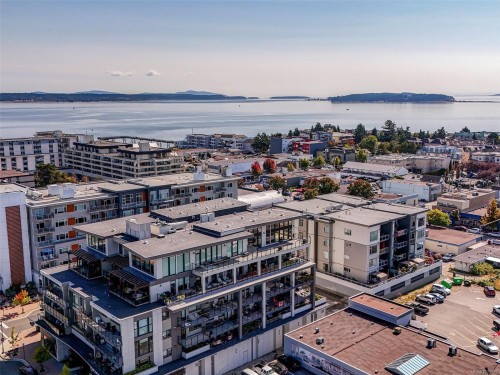 #201-2461 Sidney Ave, Sidney, BC 