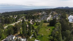 6671 Harwood Dr Lantzville, BC V0R 2H0
