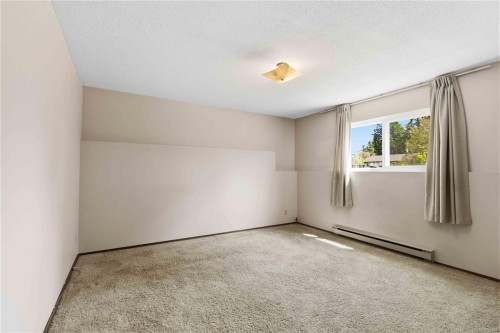 564 Oconnell Pl, Saanich, BC 