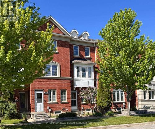 2516 BUR OAK AVENUE  Markham, ON L6B 1H2