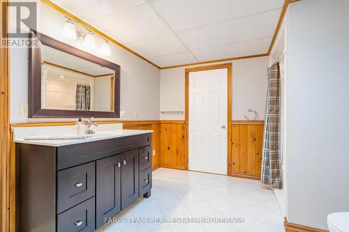 19 Maplegate Road, Tiny, ON 