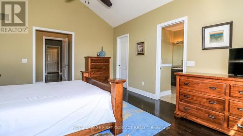 33 Tamarack Trail, Barrie, ON 