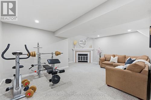 89 Burlington Crescent, Ottawa, ON 
