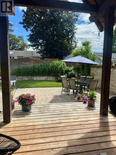 241 4Th Street Crescent, Hanover, ON 