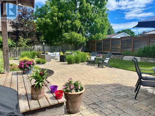 241 4Th Street Crescent, Hanover, ON 